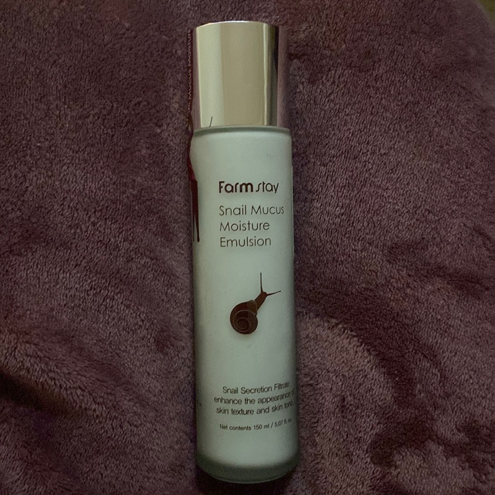 Farm Stay Snail Mucus Moisture Emulsion